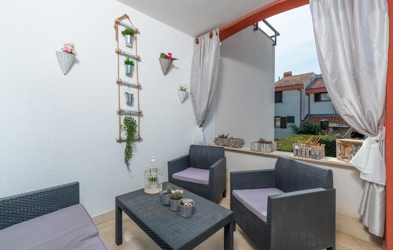 Apartments Ariana Umag Bagian luar foto